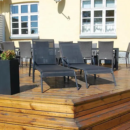 7 Bedroom Stunning In Tranekaer Skattebolle