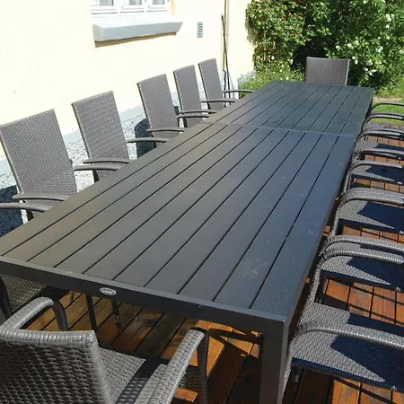 7 Bedroom Stunning In Tranekaer * Skattebolle