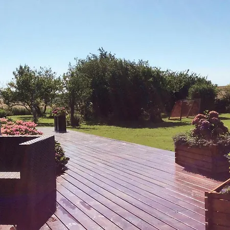 7 Bedroom Stunning In Tranekaer * Skattebolle