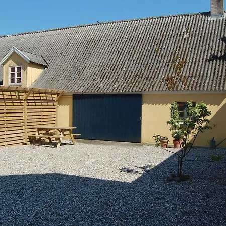 Stoense Udflyttervej Holiday home *