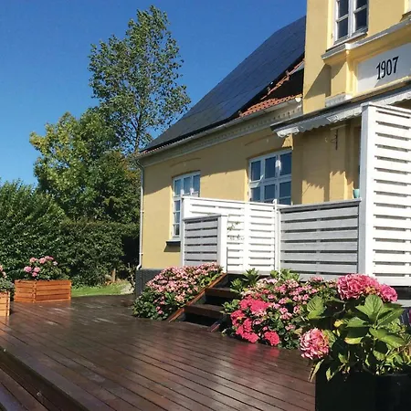 Holiday home 7 Bedroom Stunning In Tranekaer Skattebolle