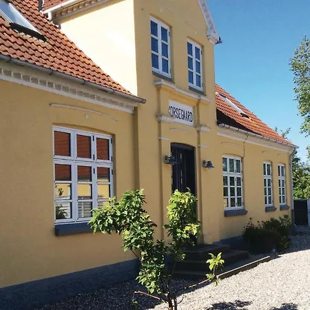 7 Bedroom Stunning In Tranekaer * Skattebolle